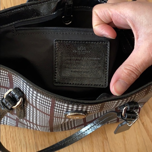 Handbag - Picture 3 of 5